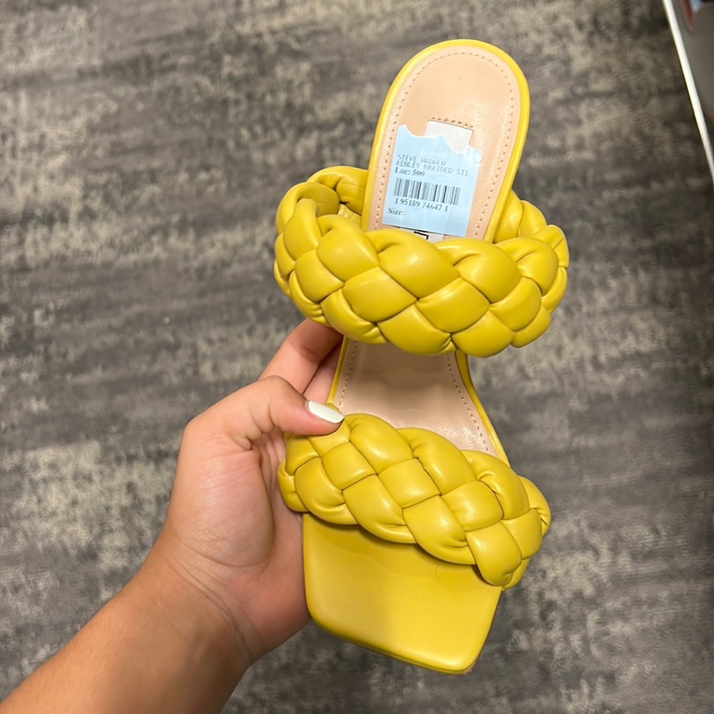 Steve Madden yellow hills